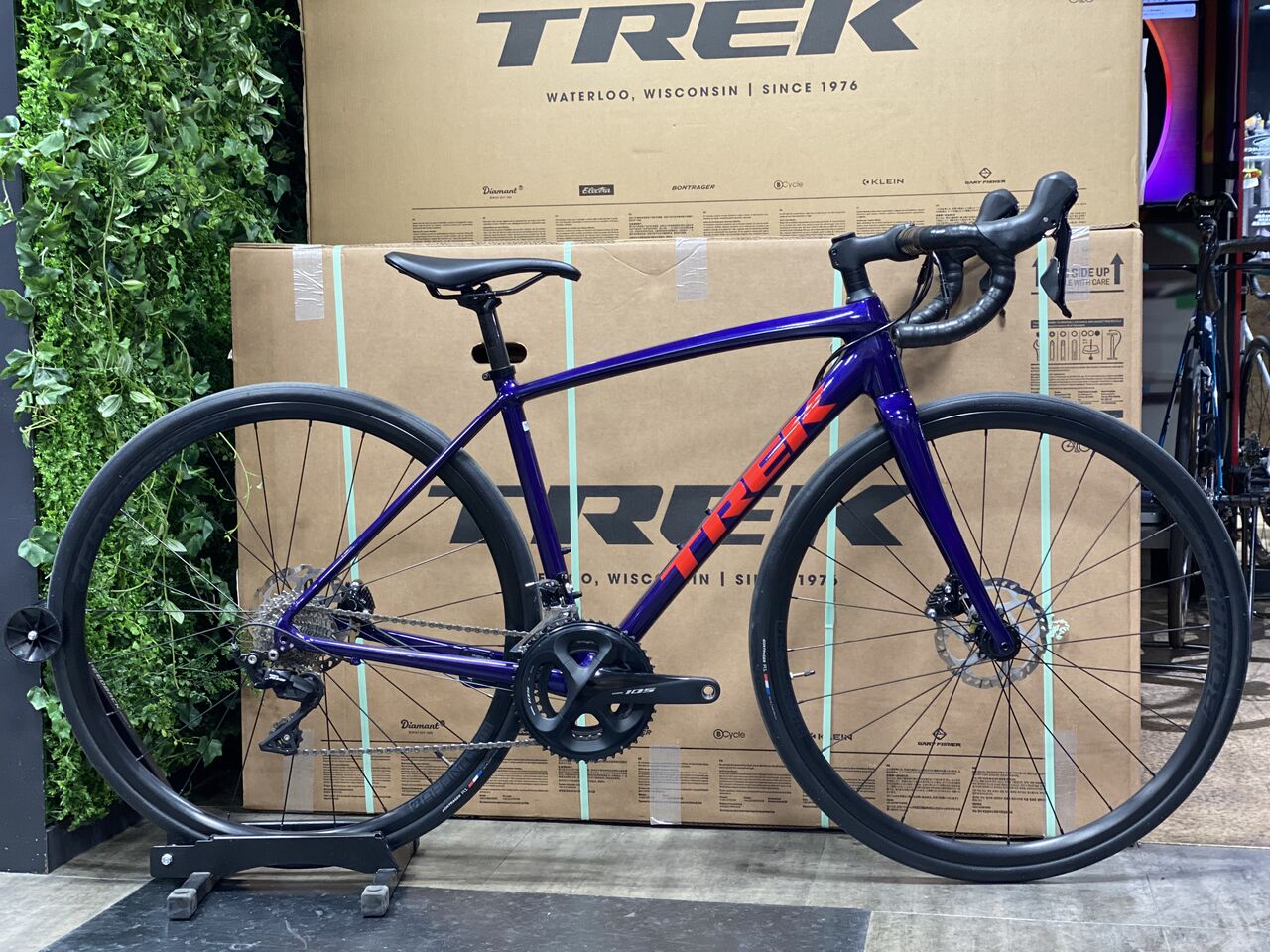 試乗車SALE】軽量アルミバイク エモンダALR5 : LORO bicycles 駒沢公園