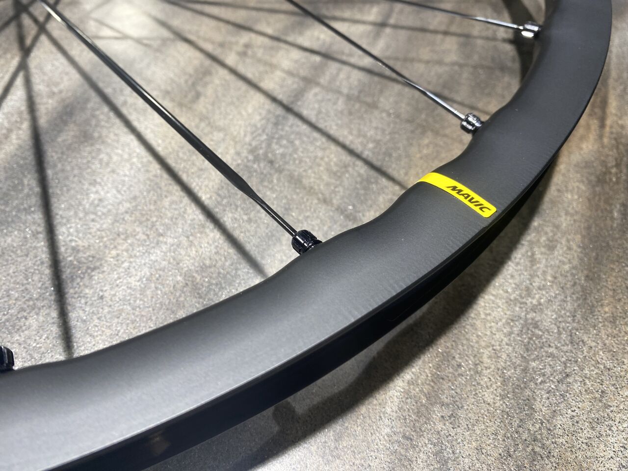 納車スナップ】 TREK FX Sport 5のご紹介！とMavicホイールに