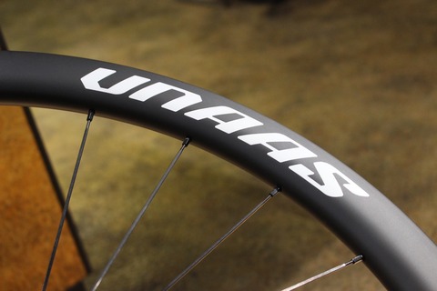 オマケ30000円以上！カーボンホイール UNAAS】10万円台のカーボンホイールのご紹介！ : LORO bicycles