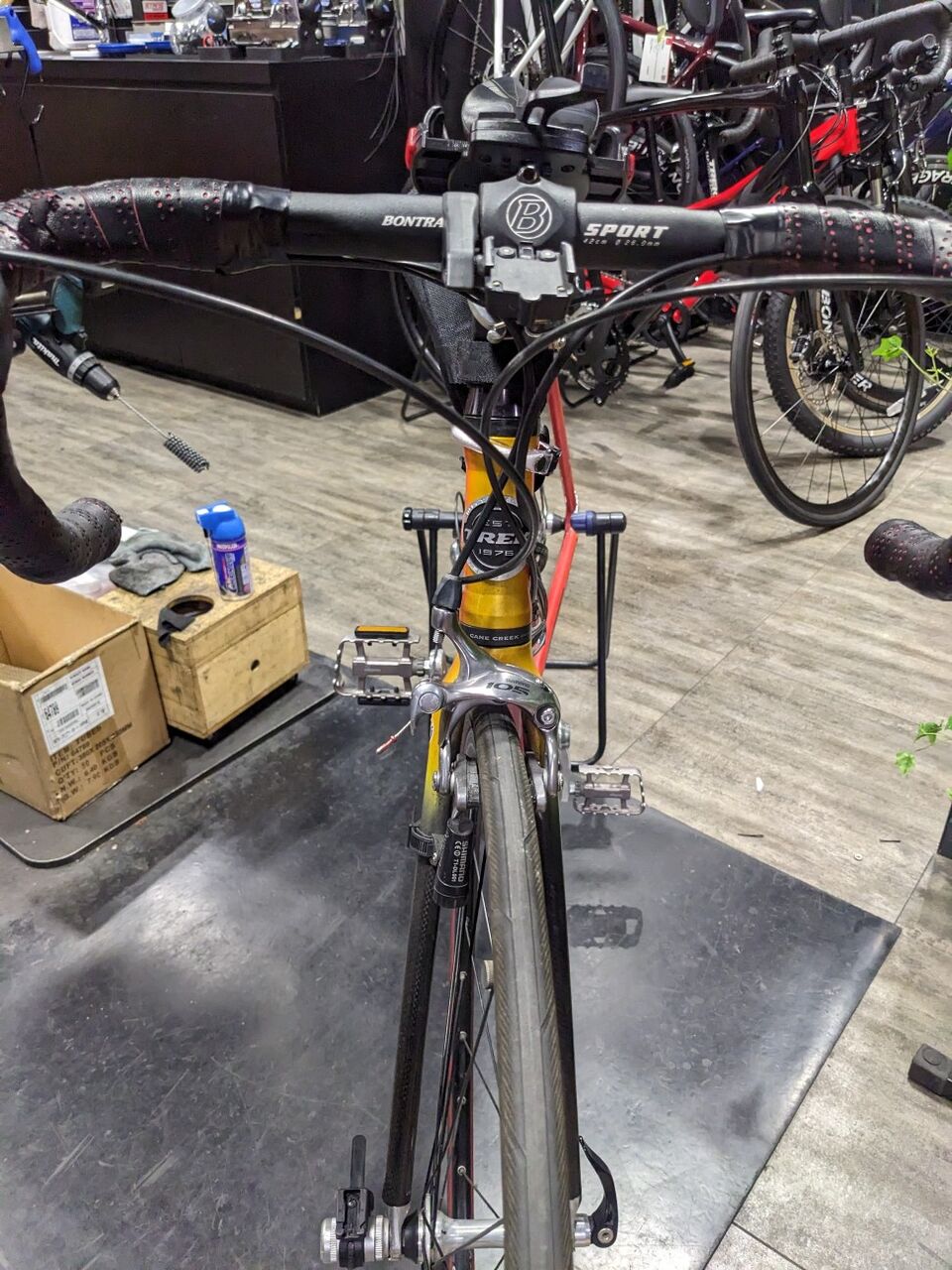 TREK】レトロモダン化の話【1000SL】 : LORO bicycles 駒沢公園店blog