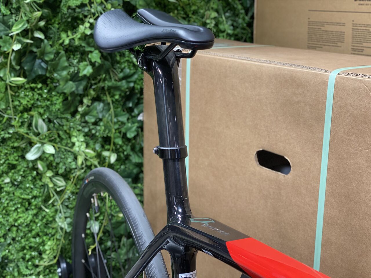 TREK DOMANE KVF エアロカーボンシートポスト Trek KVF Aero Carbon Seatpost - Trek Bikes
