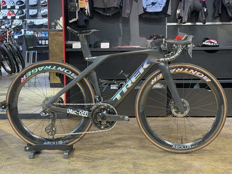 EFE1376A-C07A-4BB7-AC01-91719CBCA956