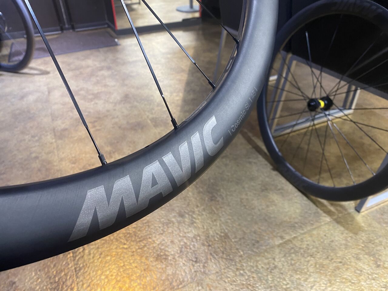 新商品】リム内幅広がりました「Mavic Cosmic SL45」何と23mm 新商品】リム内幅広がりました「Mavic Cosmic SL45」何と23mm