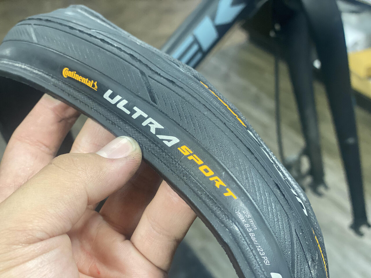 タイヤ日記】最初のカスタムにオススメなタイヤ〖Continental Ultra