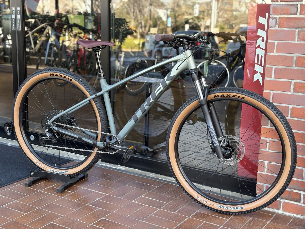 試乗車】2026年度の駒沢公園店のTREK試乗車リスト : LORO bicycles