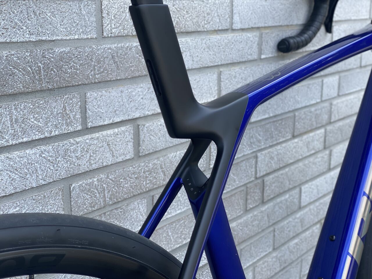 TREKから最新エアロロードバイク【Madone Gen8】誕生！ : LORO