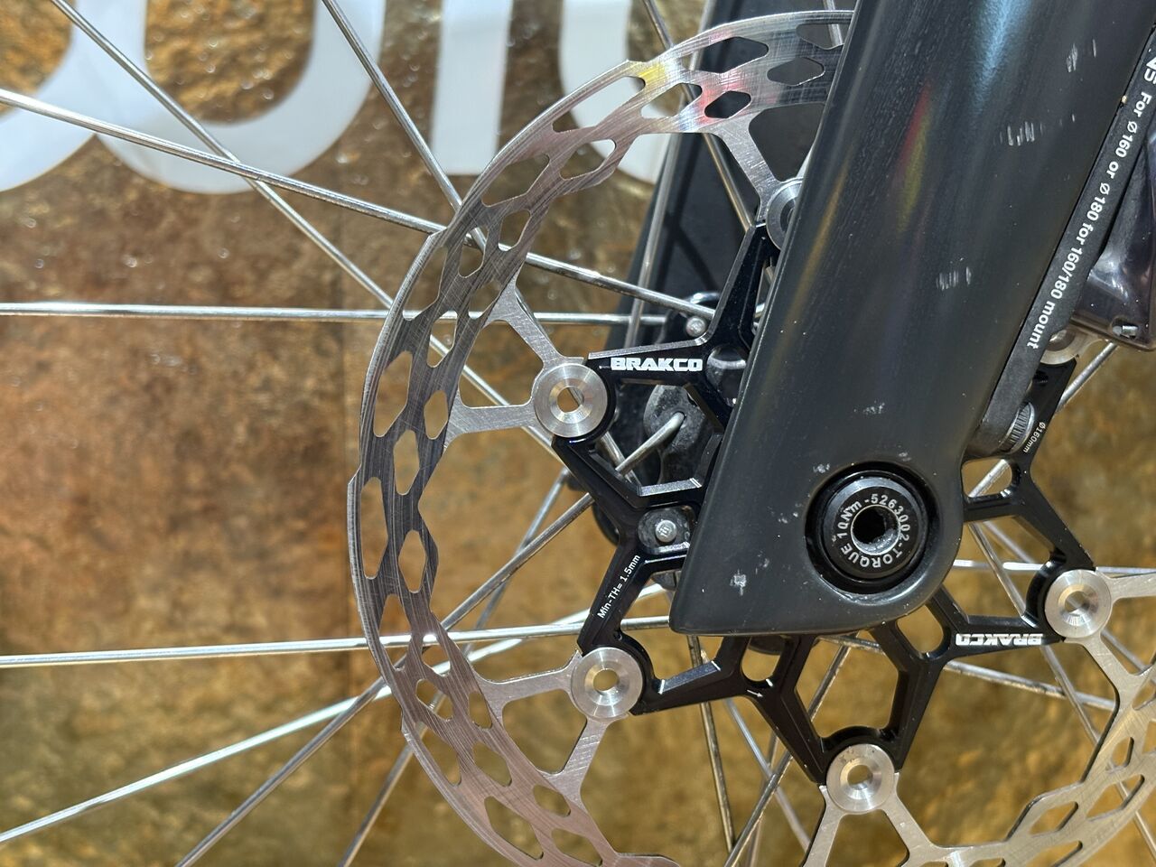 新商品】軽量なディスクローターにカスタムしたお話 : LORO bicycles