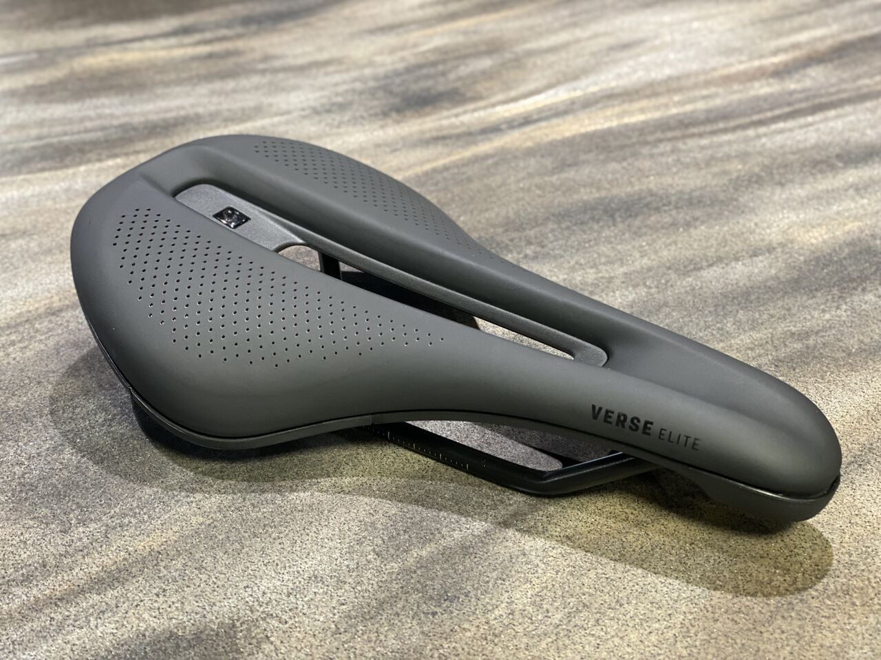 Bontrager】軽くて快適なサドル : LORO bicycles 駒沢公園店blog Bontrager】軽くて快適なサドル : LORO bicycles 駒沢公園店blog