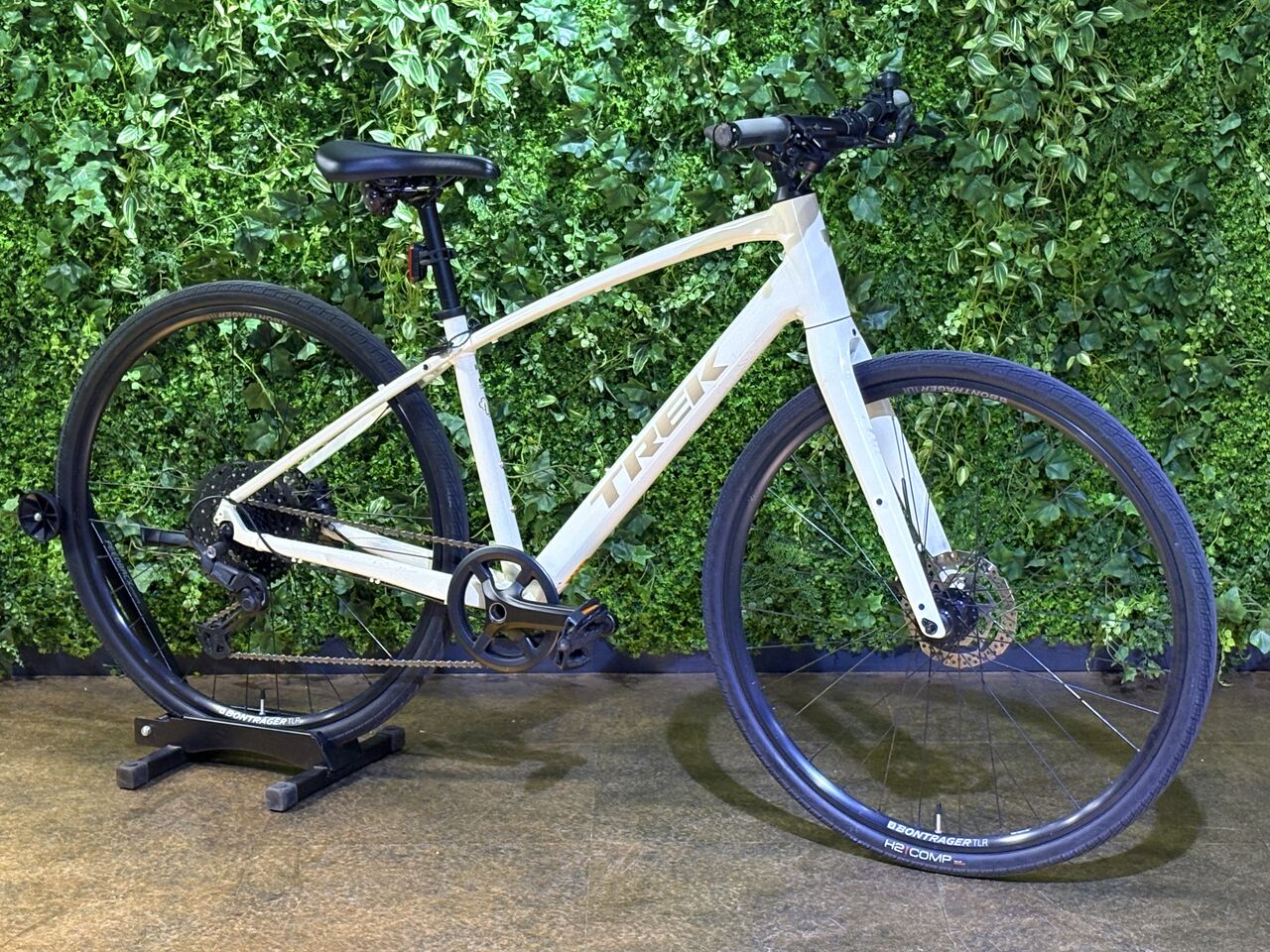 カスタム】TREK FX3Disc クロスバイクカスタマイズDay! : LORO 