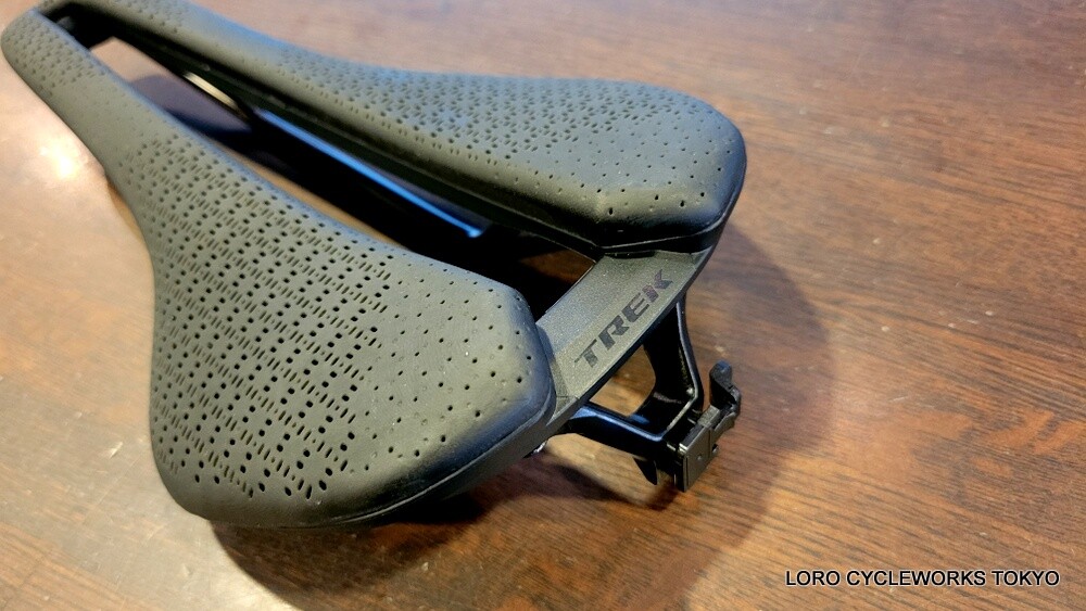 TREK RSL カーボンサドル135m m【軽量美品】 TREK RSL カーボンサドル135m m【軽量美品】 TREK RSL サドル 135mm