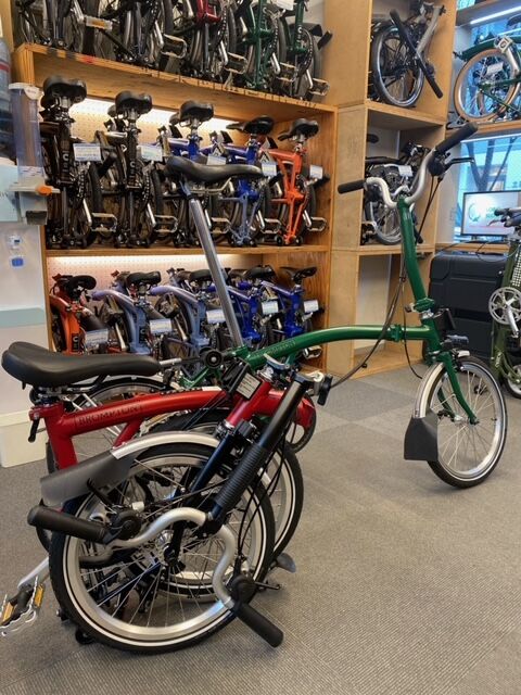 初心者向け折り畳み自転車図鑑（BROMPTON） : LORO 関東3店舗ブログ
