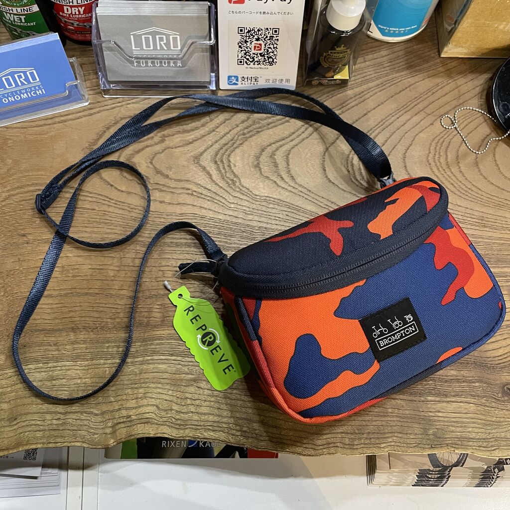BROMPTONの限定CAMOバックが入荷したぞ〜 Zip Pouch XB 1L Camo
