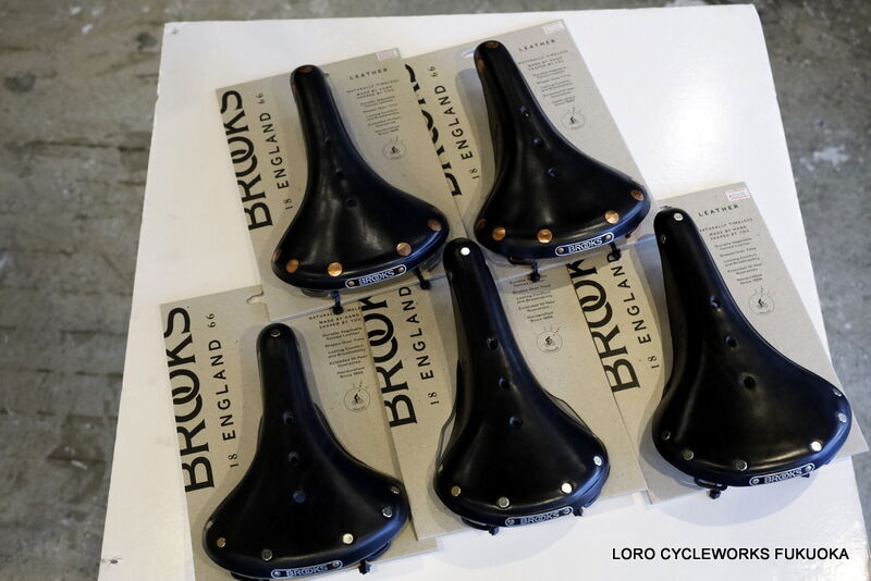 BROOKS レザーサドル 定番のB17には沢山の種類が、、、 : LORO