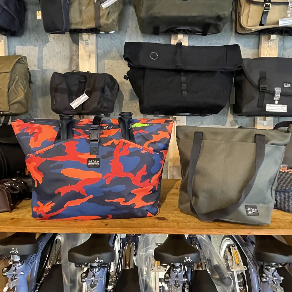 BROMPTONの限定バックが入荷したぞ〜 Tote Bag 20L Camo編 BROMPTONの限定バックが入荷したぞ〜 Tote Bag 20L Camo編