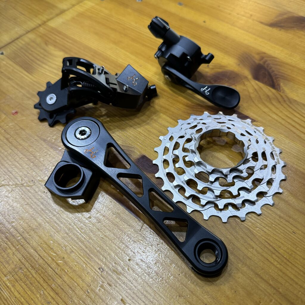 BROMPTON C Line 多段化！！！ : LORO CYCLEWORKS 福岡 スタッフBlog