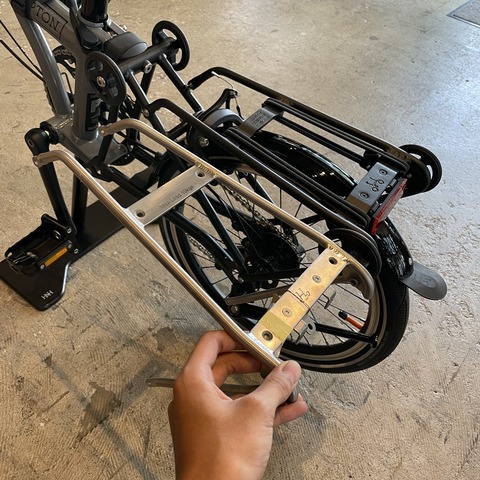 brompton Pライン　チタンキャリア BROMPTON P/T Line用チタンリアキャリア : LORO CYCLEWORKS 福岡