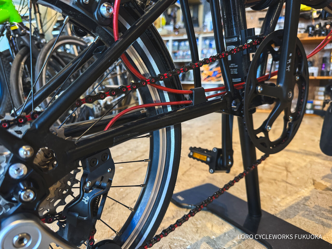 BROMPTON P Lineを7速化！ 各所にレッドカラーパーツをインストール