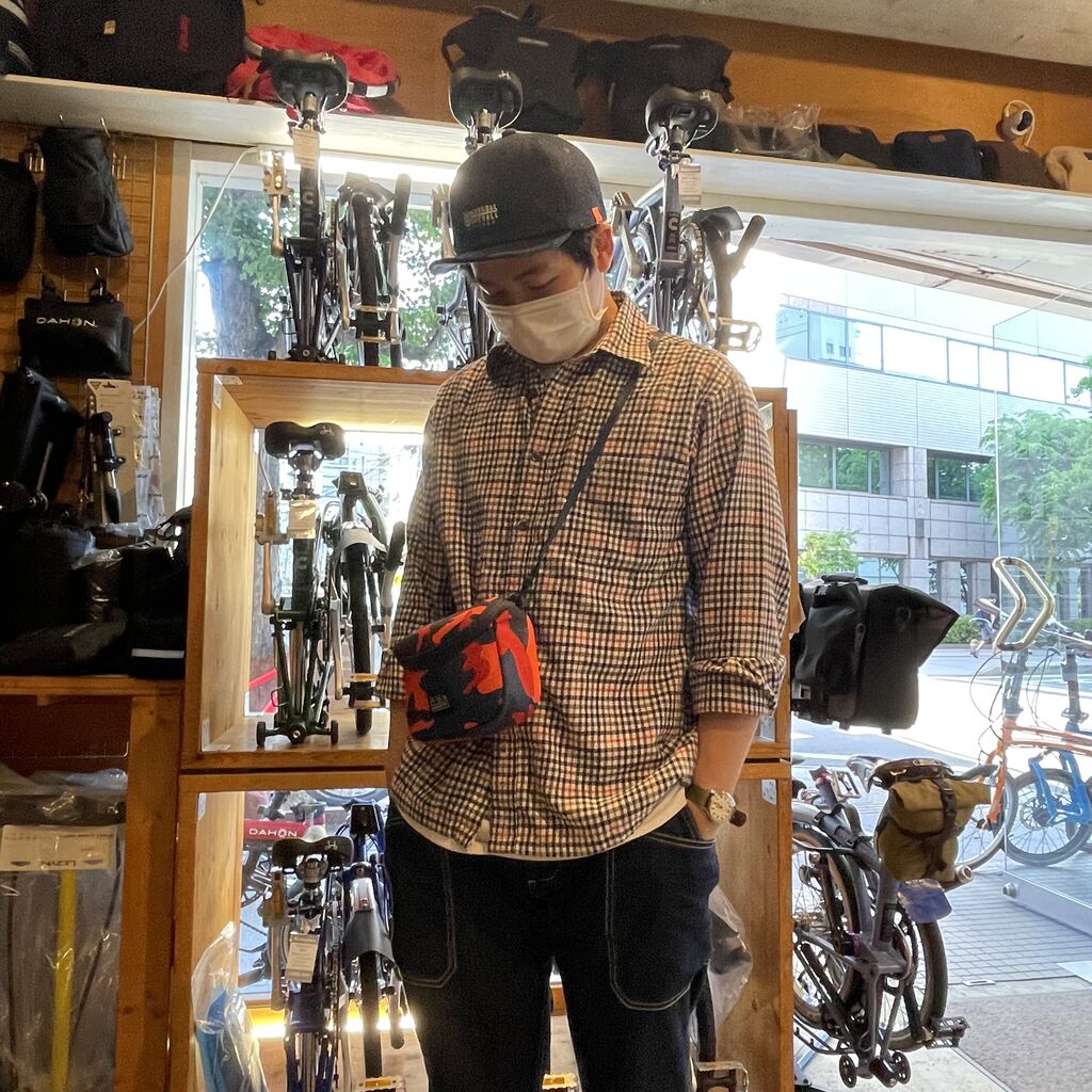 BROMPTONの限定CAMOバックが入荷したぞ〜 Zip Pouch XB 1L Camo編