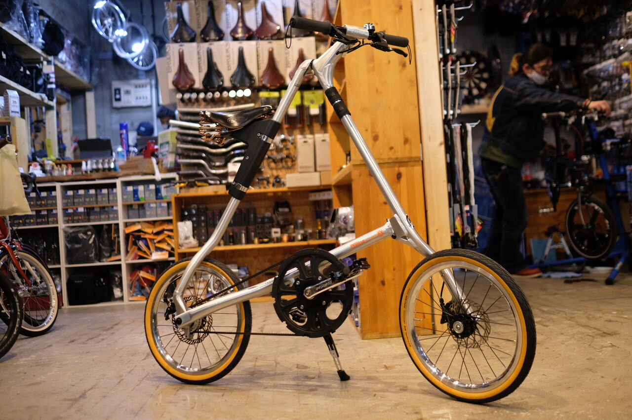 美品　ストライダー STRIDA カスタム　インチアップ 美品 ストライダー STRIDA カスタム インチアップ - メルカリ