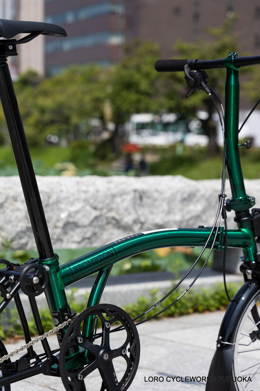 パリコレクション BROMPTON P LORO : Lacquer入荷しました!! Emerald Line 自転車本体