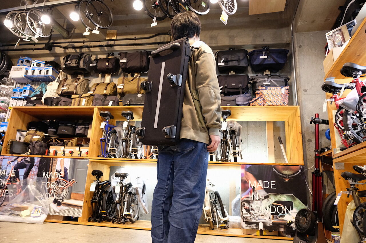 BROMPTON専用 ( パテッドトラベルバッグWITH 4ローラー) Padded