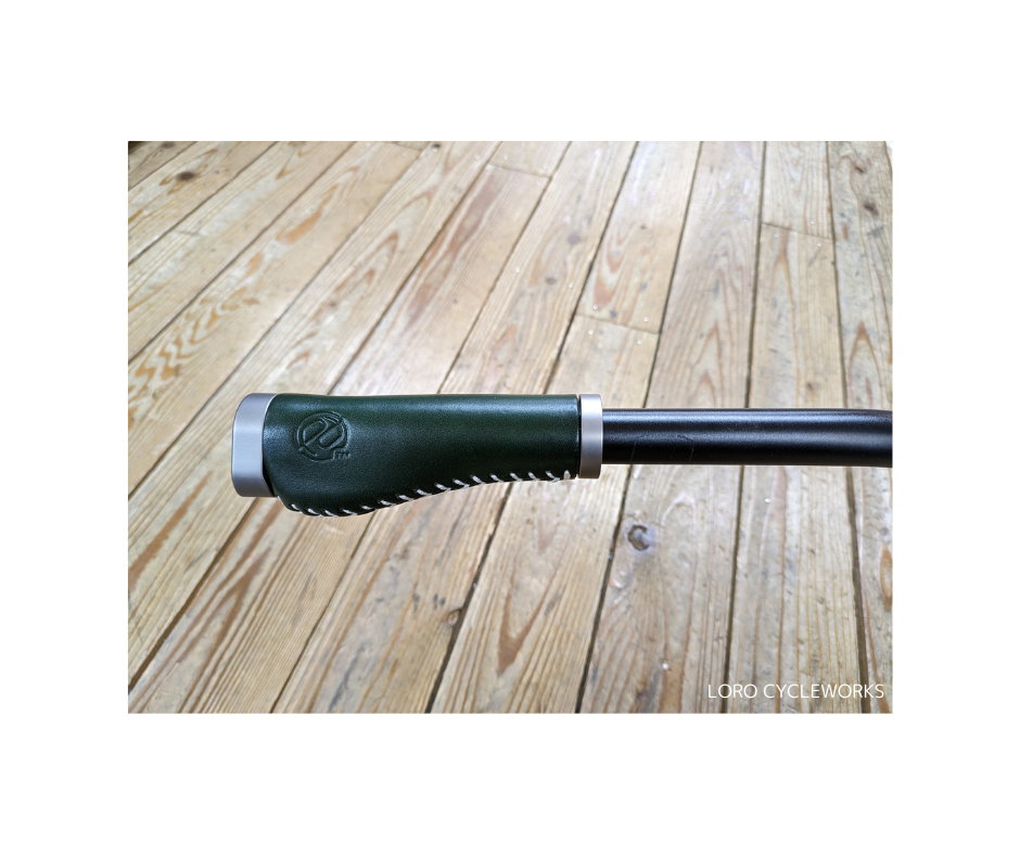 廃盤品　*PDW* whiskey ergo　グリップ　黒レザー　ブロンプトン 廃盤品 *PDW* whiskey ergo グリップ 黒レザー ブロンプトン