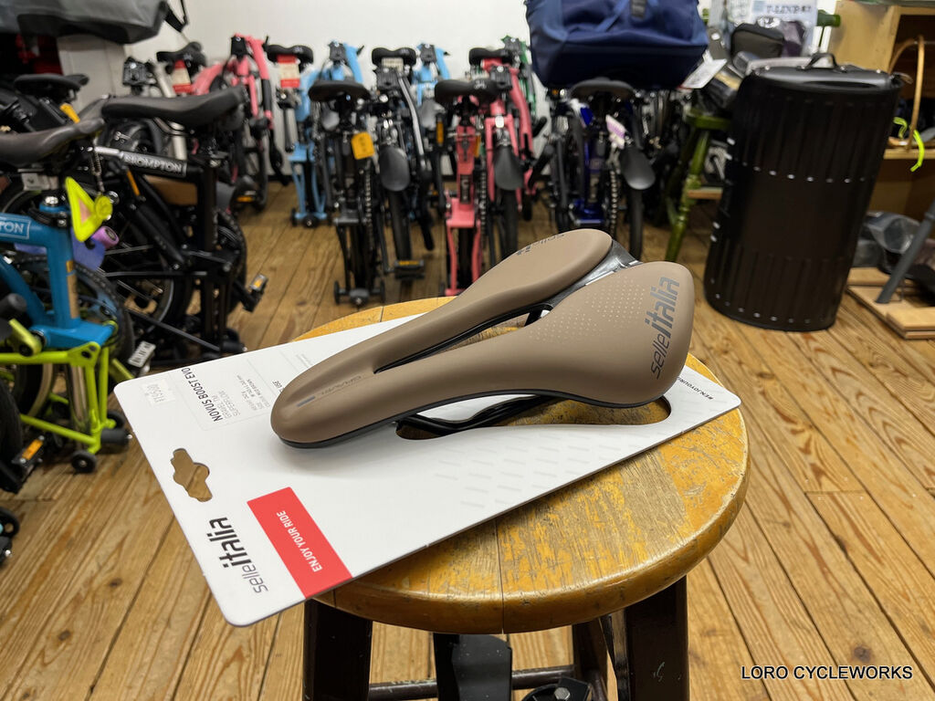 グラベル向けサドルが入荷しました！ : LORO CYCLE WORKS