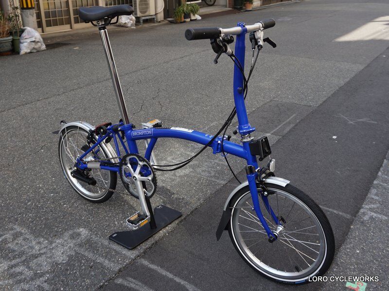 BROMPTON C Lineニューカラー『ピカデリーブルー』のカラー名