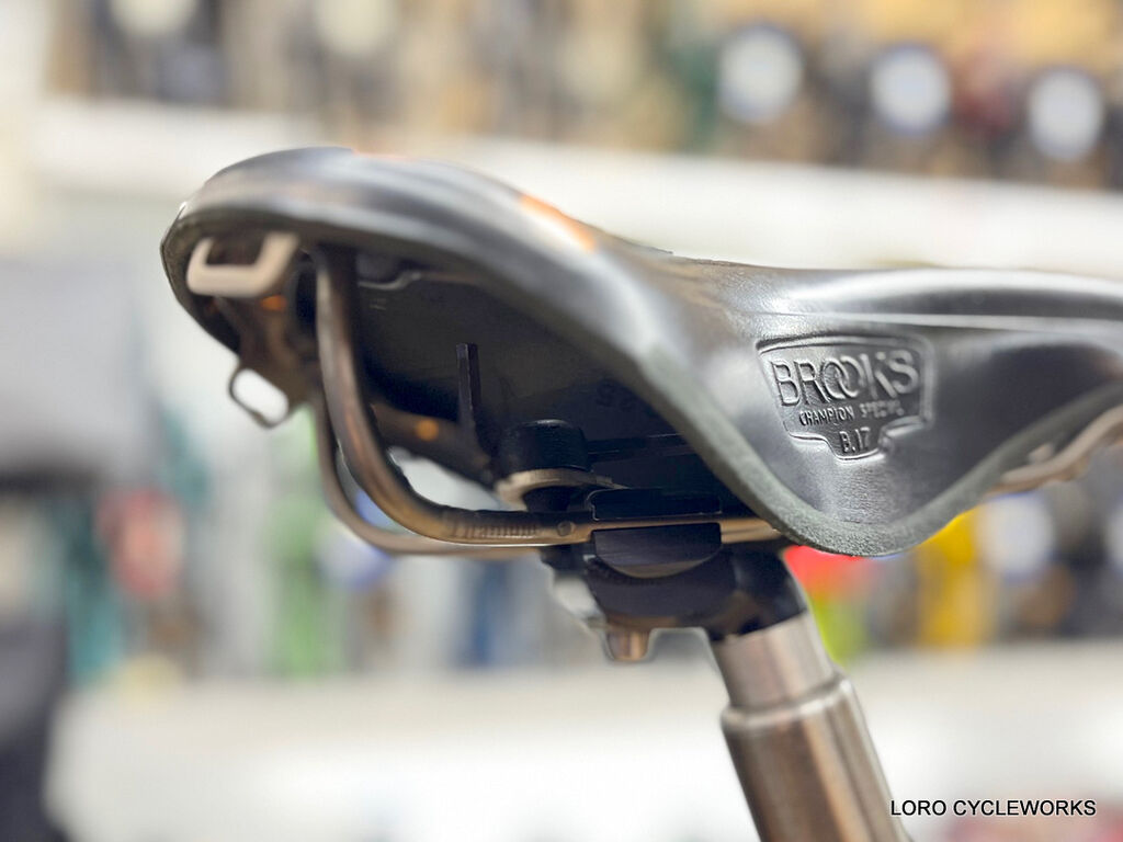 BROOKS B17 SPECIAL Titanium 残り一つ！！ : LORO CYCLE WORKS
