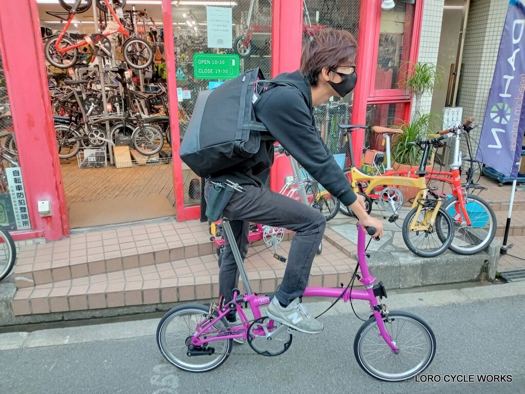 プロンプトン用CHROME FLEXIBLE BIKE TOTEフレーム付 美品 BROMPTON x #CHROME ベストマッチなコラボレーション!! 4WAYトート入り