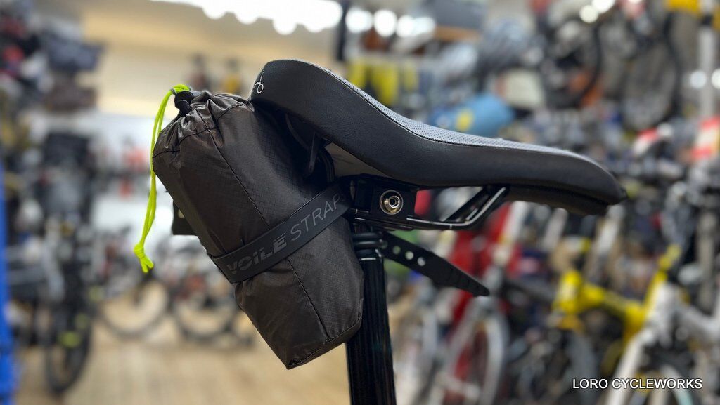 輪行旅のお供にぴったり。FAIRWEATHER Mini Velo Carry Bagの 輪行旅のお供にぴったり。FAIRWEATHER Mini Velo Carry Bagの