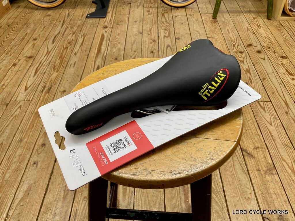 Selle Italia FLITE 1990 NJS 刺繍モデルのご紹介。 : LORO Selle Italia FLITE 1990 NJS 刺繍モデルのご紹介。 : LORO