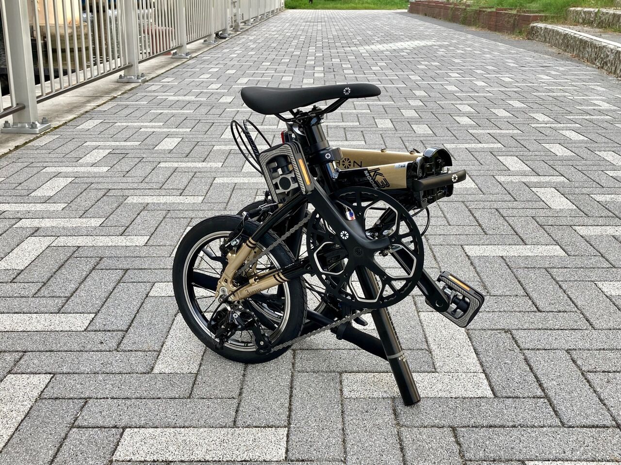 新色】DAHON K3 シャンパン入荷!! : LORO CYCLE WORKS 新色】DAHON K3 シャンパン入荷!! : LORO CYCLE WORKS