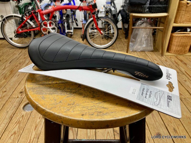 イタリア製 Cinelli チネリ サドル 40mm ブラック 【公式通販】