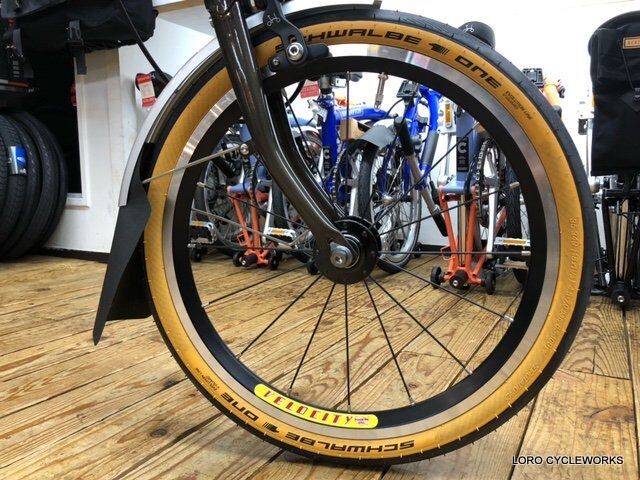 SCHWALBE One Tanwall BROMPTON タイヤ2本セット Schwalbe One Tanwall Tire - Folding | Brompton Bicycle USA