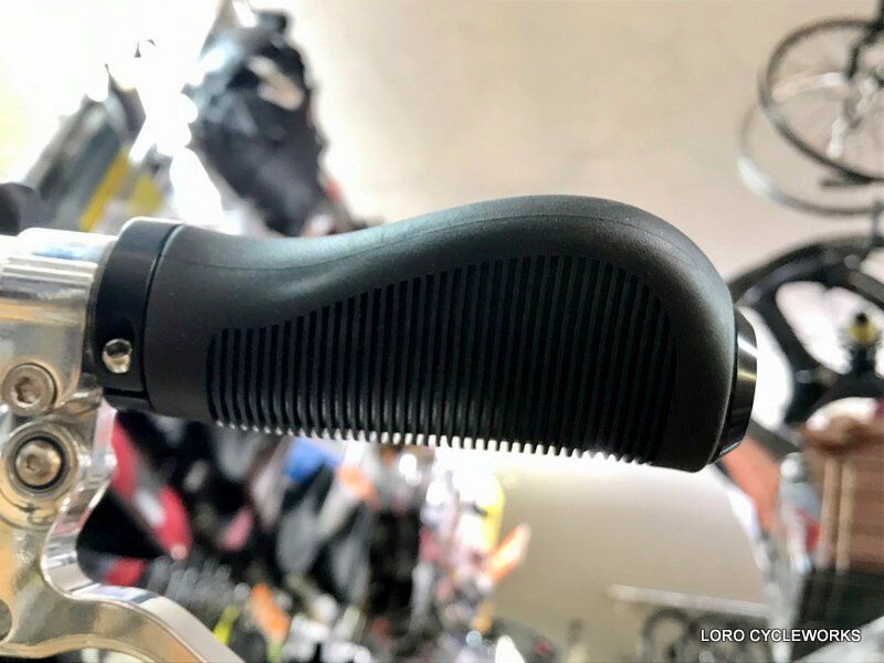 フジコルク製エルゴノミックグリップ ブラック ビンテージ BROOKSのあのグリップが約1年ぶりに再入荷しました！ : LORO CYCLE WORKS