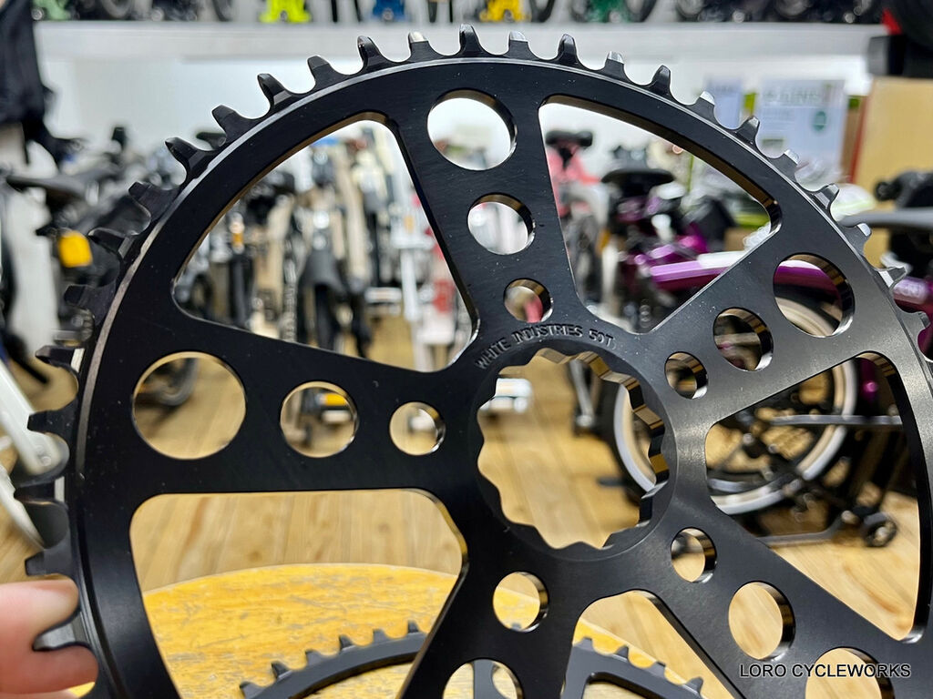 White Industries TSR30 クランクセット用ビッグギアのブラックが入荷