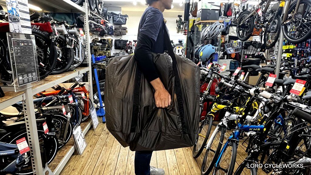 輪行旅のお供にぴったり。FAIRWEATHER Mini Velo Carry Bagの 輪行旅のお供にぴったり。FAIRWEATHER Mini Velo Carry Bagの