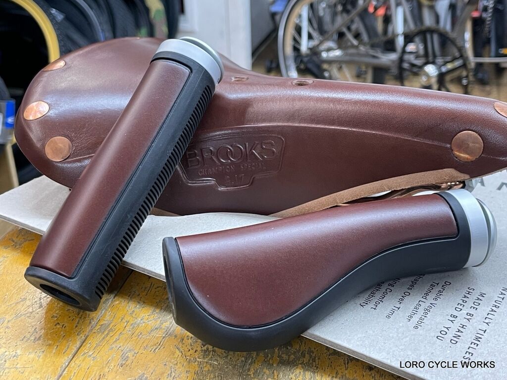 BROOKS Ergonomic Leather Grips 入荷しました : LORO CYCLE WORKS