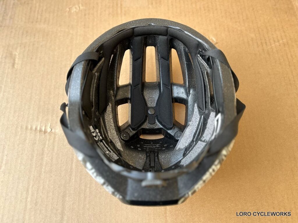 ABUS最新ヘルメットPOWERDOME(パワードーム)の限定カラーが ABUS最新ヘルメットPOWERDOME(パワードーム)の限定カラーが