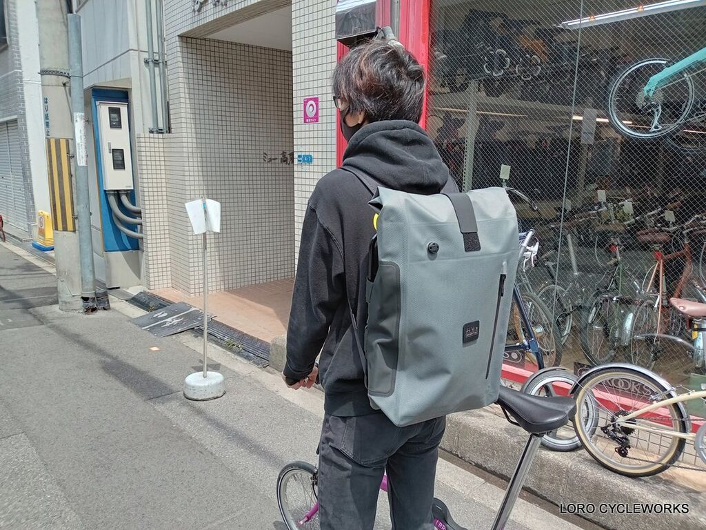 BROMPTON新型フロントバッグ「Waterproof Backpack M」入荷しま BROMPTON新型フロントバッグ「Waterproof Backpack M」入荷しま
