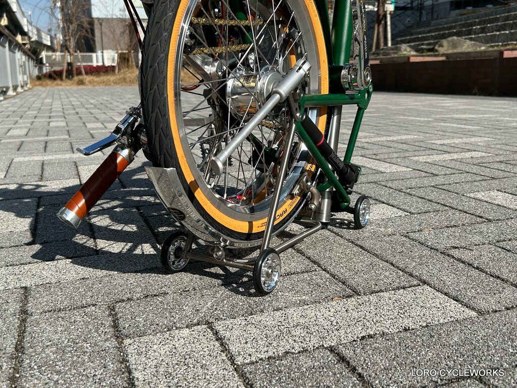 ブロンプトン用リアキャリアとリアフェンダーほか Amazon | Brompton コンプリートリアラックセット – ローラー