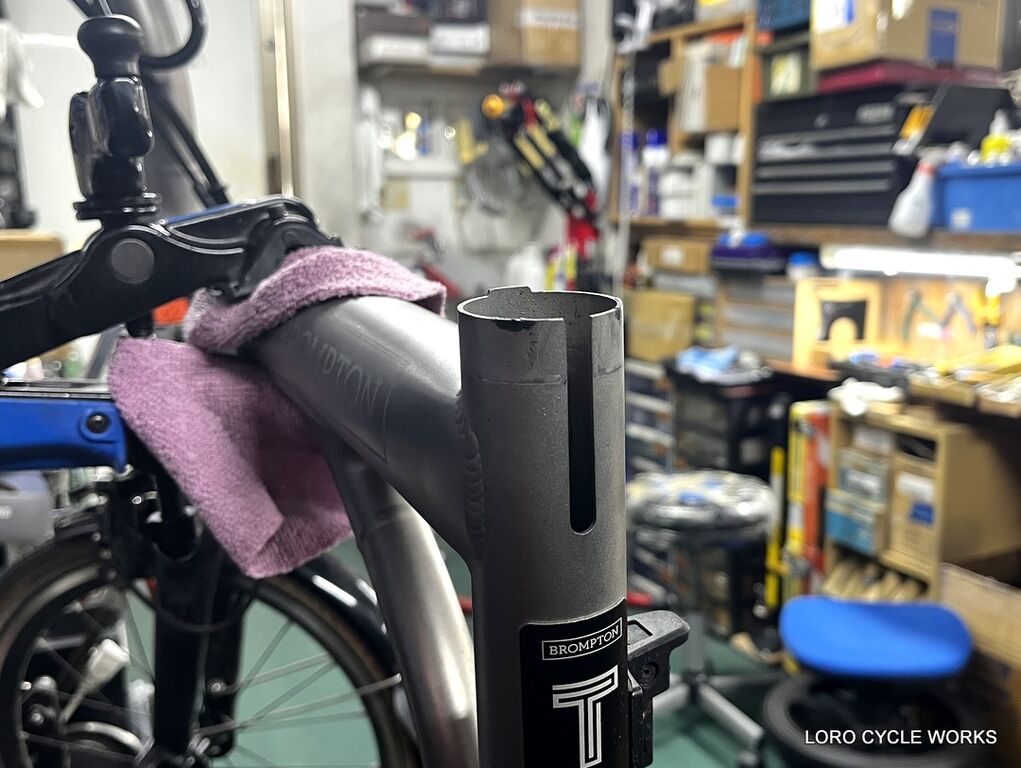 たぶん日本初？BROMPTON T Line シートスリーブ交換～その2～ : LORO