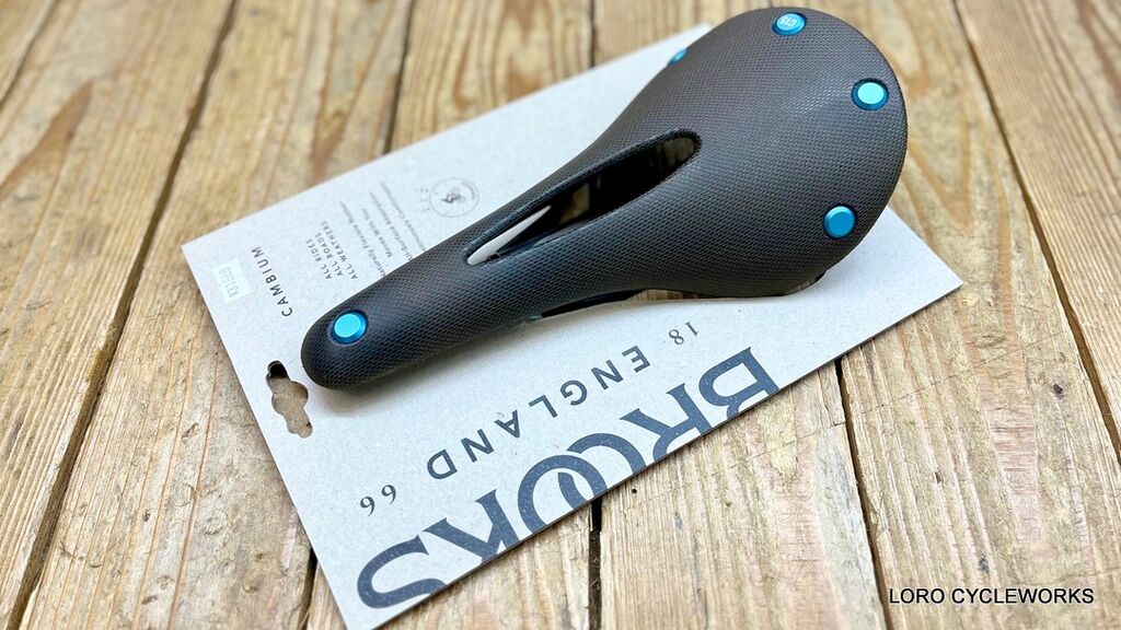 CHRIS KING x BROOKS C17 CARVED SPLUSH 入荷！！ : LORO CYCLE WORKS