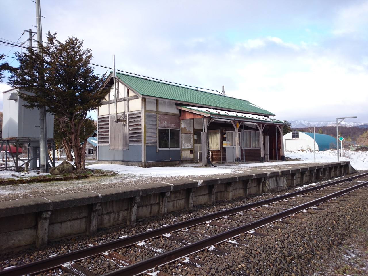 伊予白滝駅