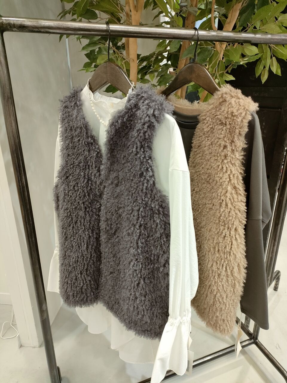 ESPEYRAC』 大人ファーベスト : lourdeselmのblog
