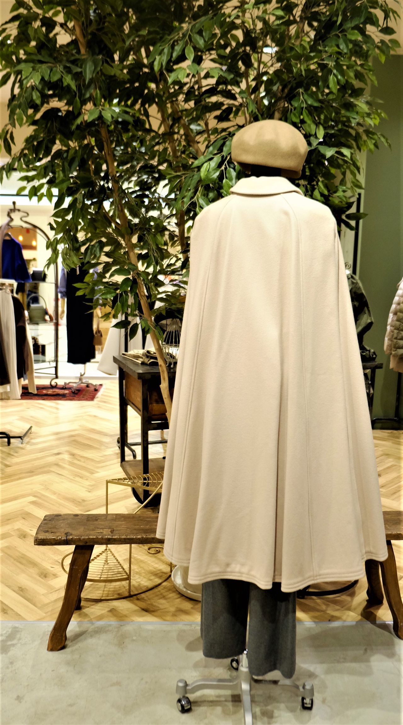 Celford マントコート Lourdeselmのblog Celford マントコート Lourdeselmのblog