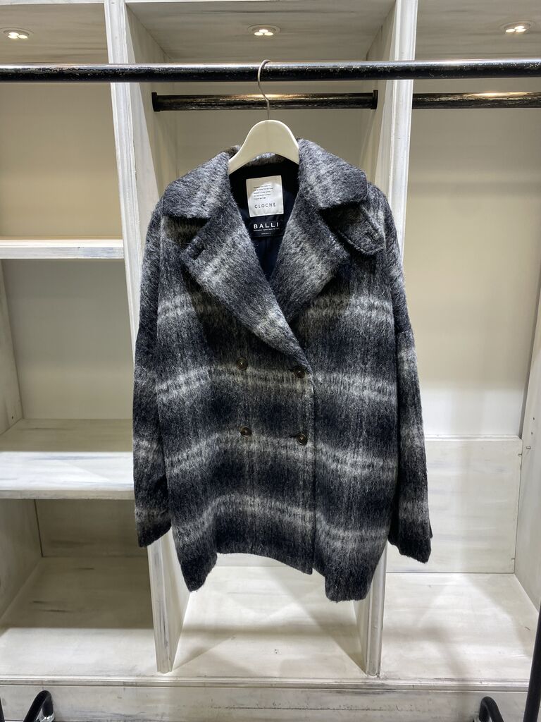 CLOCHE (クロシェ)』チェックシャギーコート : lourdeselmのblog