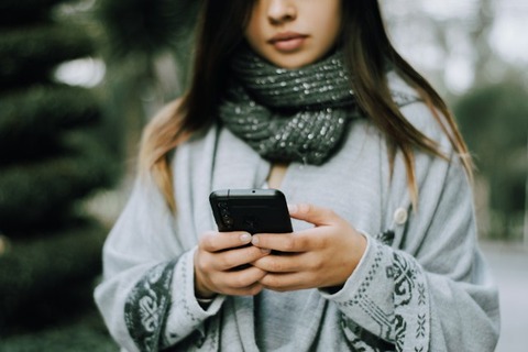 日本も子供のSNS規制をした方がいい