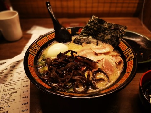 三大 男の大好物 ラーメン カレー 唐揚げ あと一つは？